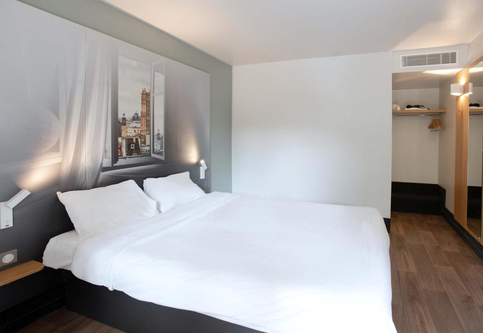 B&B Hotel Louveciennes لو بورْ مارْلي المظهر الخارجي الصورة